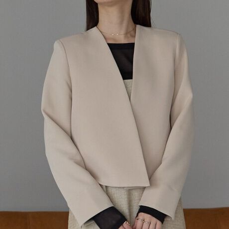 Zj[ItBX܂ő劈􁟍NlC݌̃JbeBOm[J[WPbg[X܂BNpoA̓񎟉Aql̓AwAƎQρAHB܎ȌjȂǂ̃Zj[rWlX̃ItBXV[܂Œ񂵂̍LWPbgłB Design VvȂ猨ɂ͌pbgtāAÕtg͓񖇎dĂɂĔVGbgĂ鍂̂1BtH[}ItBXV[܂ŕL񂵂̂ACełBÓuvfUCׁ̈AzbN~߂͂ɂƂVGbgƐꂽdオɂĂ܂BStylingZbgAbvŃCi[ɂ̓uEXA{gXɃXJ[gApcȂǂŃVvR[fɃs[Xɍ킹̂xXgR[fłBf摜̂悤Ƀfj͂đlJWAIXXłB ndl قǂ悢nVɂȂÂ炢fނgpBXgb`āAnt@CXgb`̃|GXefނgpBdĉf镗łBTCYڍMTCYF(O)51cm@()49cmF37cmF56cmoXgF100cmLTCYF(O)52cm@()50cmF38cmF57cmoXgF103cm[^:11281]