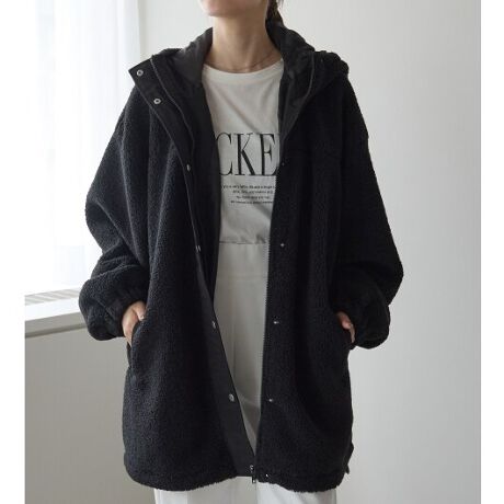 lJWAӂlJWAȃ{AR[g[X܂Bꂩ̋G߁AsAf[gAVbsOȂǂƂoɑ劈􂵂Ă~h̃R[głBDesigñ{Aڂ䂭Alt[hR[głBHD邾Œf{Afށ~t[hfUC͂̈ꒅBӂƂ{AɁAtg̃{^ANZgɂȂl~hu]BWbvJŁA̓̋CX^COɍ킹ĒȂy߂܂B悢{[oARƂȂꂽۂɎdオꖇłBStylingfj`mpŃtɒȂ̂͂AOXJ[gpcŏ炵VGbgyނ̂߁Bt[htȂ̂ŃJWAɂLCڂȃX^Cɂ}b`܂Bdlň݁FLkFLF򊴁FnF聦TCYڍׁ@38(M)F62cm@ŏ52cm@d1000(g)[^:60252]