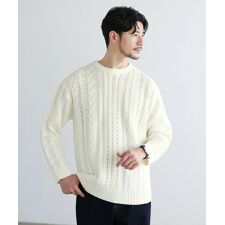 セミワイドシルエットケーブル編みクルーネックニット