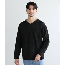 セミワイドシルエットケーブル編みVネックニット