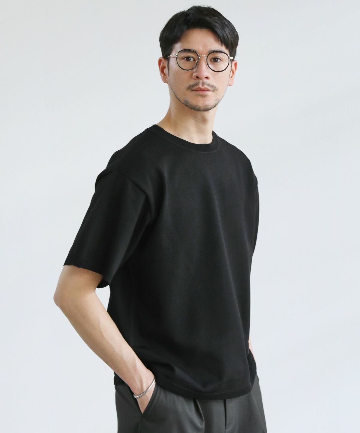ALLOWED TO UNFOLD＞クレープ地柄ボーダークルーネック半袖T