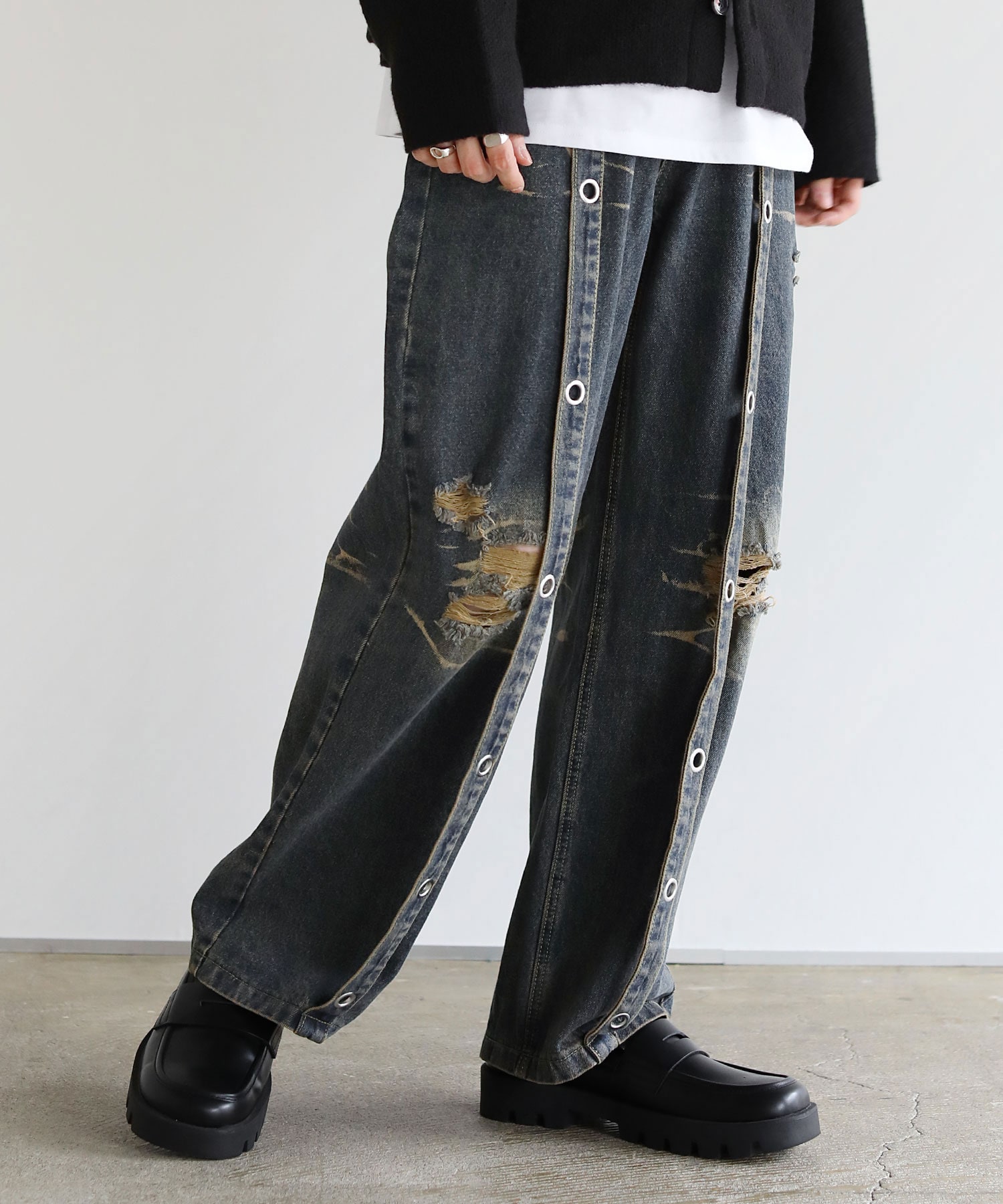 ASTRONOMY ブラックデニム　ワイドカーブデニムパンツ ASTRONOMY ブラックデニム ワイドカーブデニムパンツ ASTRONOMY