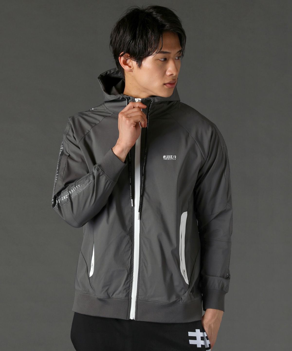 LUXE/R＞ストレッチ布帛長袖ジップアップパーカー | レジェス(REZES