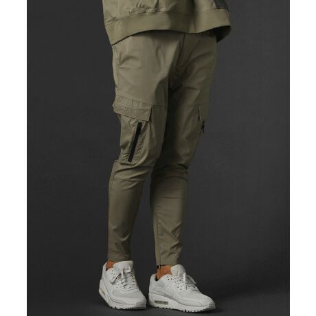 ixg[vtŃStłp\ȁASnQ̝Xgb`pcłB[͂Aqbv܂߂vU̃|PbgBڕ̃J[S|PbǵAcƉ邱Ƃ\ȍ\łBStejXȂǂ̃Q[Ƀ{[[₷{[ɉAD݂̈ʒuoȎdlɁBqbṽ|Pbgɂ̓tbvȂ̂ło₷ASteB[nh^IȂǂ̏[̂ɂKĂ܂BXgb`z̃X|[eB[ȕ͋CɉāA|Pbgt߂ɃX^v̂悤ɉꂽo[̃StbvɎ{nƓF̎hJAӂ͂ƍ̃qbvɂ͂CȂvgꂽAVѐŜfUCłBqbvAG܂Aӂ͂܂Rp[cɕĖD킹邱ƂŃfUCłȂ₷コASn̗ǂאg̃VGbgɎdグ܂B̓ɂ͒E₷lWbvtĂAʂ₷Ȃ邾łȂAȂ̃ANZgɂpƂłfBe[łBEGXg̓SERdlŁAWXgTCYɒ߂\BNȒSnȂAƂbNX܂BĂɒɂiCfލ̗pńAhĈȂƂȂ₩ȃiCa̋zɗDꂽzBfz邽߃x^AƂKȒSn܂B͂ɂɉJṼStɂ₷Ȃ悤AHvX܂BXgb`˔Ă̂ŕG̋ȂL΂X[YŁAStEWȂǂ̃ANeBuȃV[ŋC˂Ȃp܂Bxg[vtC[W[pcxg[vtAtg{^ƃWbvz邱ƂɂăgbvX̃^bNCX^Cy߂܂BxgɌvJ[g̃RȂǂtSt@[̕ɂƂĂAxg[v͕֗ȃfBe[łBxgĂĂpł2WAYfUCEGXg͍SdlȂ̂ŁAߕtbNXĂp܂Bɂ͕R{Ă邽ߍׂ\łB܂Afނ̃gbvXƃZbgAbvɂāAX|[eBȃX^CƂĒȂ̂߂łB\ LUXE/R \SPORTS STYLEURBAN STYLE~bNX{fBCX^CO\BSET UP AfjACeAvgHAlXȃeCXgX|[cAdAVсAǂȃV[łfC[ȃAN[YƂĒȂ郉OWA[X|[cuhBpXybNfF185cmbpTCYFXLfޖȁF52@iCF46%@|E^F2%iڍדFACXO[݂̂₠藠nFȂLkF肨F@􂢉YFӁi̐Fɂ܂ẮApPCAX}[gtH̃j^ɂۂ̃J[Ɖ摜̐FČꍇ܂B炩߂̏ABiADfނɂ蓯TCYłA኱̌덷Ă܂Ƃ\߂BYߒɂ܂āA1cm2cmx̃TCY̍ꍇ܂B