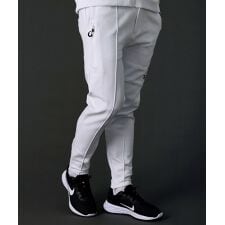 ベルトループ付き止水ジップフリースセンタープリーツ裾ジップパンツ