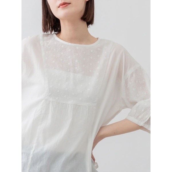 刺しゅう切り替えブラウス