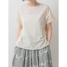 レース袖ブラウス