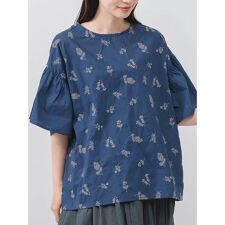 ハレノヒ(Hare no hi)の袖フレア花柄刺しゅうブラウス