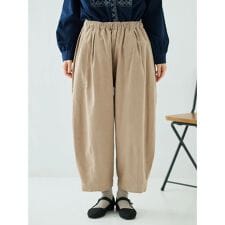 ハレノヒ(Hare no hi)のコーデュロイバルーンシルエットパンツ