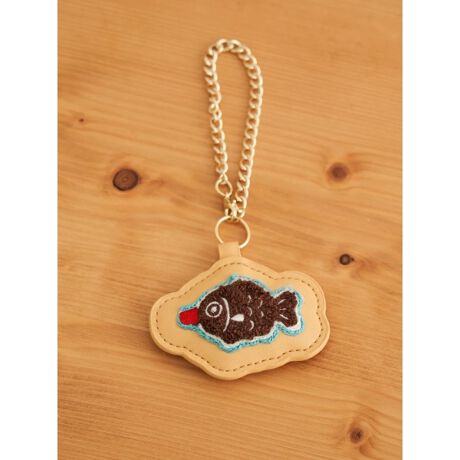 [^ԁF25410691023]ݖ`[t[XȃobO`[B̊̂hイfUCŁAĂ邾łقACełBʂɂ͗VѐSՂ̕BS[h`F[tŃobO|[`̃ANZgɂ҂łBMtgɂ߁BHare no hi/nmq