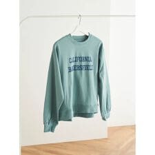 フロントロゴ刺繍プルオーバー