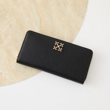 ラシット(russet)のモノグラムプレートラウンドジップウォレット(SO-372)