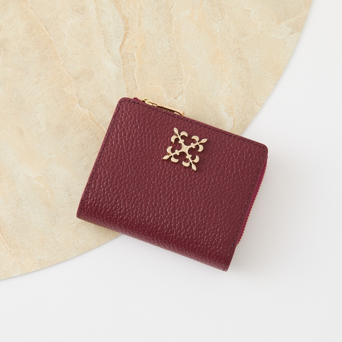 ラシット(russet) 二つ折り財布・三つ折り財布 の一覧 | マルイ