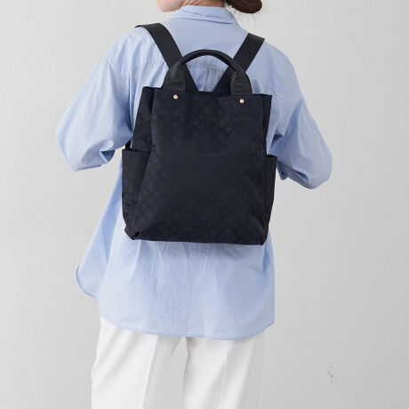 [^:RUZ1032225A0001]wĂ莝łBCɍ킹Ď郊bNTbNB-fUC-^E[XɃsb^Ȓ悭RpNgȃTCYBRpNgłAOɃTCYނ̈قȂ|PbgzuAĝ悳܂B-f-Vbg̑㖼Ƃ鐶nuiCWK[hvBmOWK[hDŕ\ĂA㝛H{Ă܂B-R[fBl[g-JWAȃpcX^Cɂ͂îŃXJ[gX^CɂB莝Ŏg΃obȌcVGbgłƂۂɁB|PbgO|PbgFI[v|Pbg~2A}Olbg|Pbg~1At@Xi[|Pbg~1|PbgFI[v|Pbg~1[̖ڈ ׂĎ[Ă㕔ɂƂ肪܂BEzE500mlybg{gE܂ݎPEB6蒠Eɖ{E|[` SE^InJ`Made in Japan---------------------------Cɓo^߂Ă܂EîCɓo^FJ[̍ēגʒmE݌ɐP_̒ʒmEZ[ʒm󂯎܂BEuĥCɓo^FV쏤iēׂȂǂ̃uh̏󂯎܂B