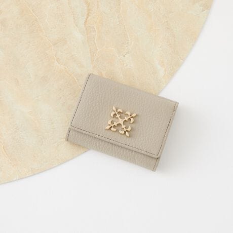 [^:RUZ1041381A0001]--------------------------------------yîm点z̏i2025N122牿i{Ă܂B͂鏤iɂĂ^Oȉꍇ܂Aݕ\ĂTCg\i̔iłB\߂܂悤A肢\グ܂B--------------------------------------mOv[gO܂EHbg(SO-397)~jobOobÕ|Pbgɂ[łRpNgTCYɎdグ܂BPOINTEmOv[gfUC̃ANZgɁEV{̂郌U[ō̂ہEKEDꋤɊJ₷₷dlELbVXh̕◷sp̂zɂdlD~1J[h|Pbg~3K~1Made in JapañSfUCύXɂȂVfUC݂Ă܂BS̎ނ͂Iт܂B\߂܂B---------------------------Cɓo^߂Ă܂EîCɓo^FJ[̍ēגʒmE݌ɐP_̒ʒmEZ[ʒm󂯎܂BEuĥCɓo^FV쏤iēׂȂǂ̃uh̏󂯎܂B