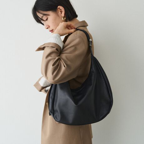 [^:RUZ1041422A0004]V_[obOlCNo.1fBVvǁAǂGɂȂBl̗]TZAU[V_[obOByfUCzӂƂU[̏_炩ƁA悭ۂ݂ттtHۓIȃV_[obOBƂ\R̂̏iāAǂȃX^CɂƗn݂܂BV_[xg͖4cmň芴AD݂̒ɒ߂ł̂ŁA|E΂ߊ|E莝ƁAV[ɍ킹Ďς܂BԌ̓t@Xi[ł̂ŁAfC[ɈSĂg܂By|CgzEKvȉו[łApIȃTCYE芴̂鑾߃xgŉKȎSnEV_[͒߉\Ō|E΂ߊ|E莝ɑΉE㎿ȋvgpA\tgȎGƌy𗼗BEgقǂɏ_炩╗ApłEVvȒɁAiȂ܂ydlzEVo[ql̂ƂɁAxgɎgpĂ̎dl܂B芴Aςɂ݌vɂȂĂ܂BȑO̎dlsǂł͂܂񂪁A͂ɈSĂg܂BEO|PbgFt@Xi[|Pbg~1E|PbgFI[v|Pbg~1EV_[xg͎݂ɒ߂\EA4͉Ńsb^TCYyfށz\tgU[@\ۂȂA̎X̌`Ƀ`W郉Vbg̒ԑfށB{̋vgpB_炩G̗ǂ\tgU[ŁAyʂłByJ[\LzEubN̑2iBlack2jcǂȃX^CɂiɓށAx[VbNȃubNBEuEiBrownjcԂ݂}̂uEB邷ÂȂԃg[ŁA_炩Əi˔Ă܂ByӎzE{vgpî߃V̂镔ALY镔ƁAɂĐ܂ꂽ̌̂Ȃł͂̌܂BEvv̕\͂Iт͂ł܂B\ߓVRfނł邱Ƃ̏エߒ悤肢܂BE܂G▀CɂFmւ̐Fڂ肪\܂BMade in Japan---------------------------Cɓo^߂Ă܂EîCɓo^FJ[̍ēגʒmE݌ɐP_̒ʒmEZ[ʒm󂯎܂BEuĥCɓo^FV쏤iēׂȂǂ̃uh̏󂯎܂B