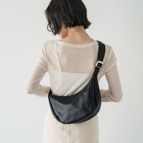SNS人気商品！＞ソフトレザーラウンドショルダーバッグ(CE-1326 