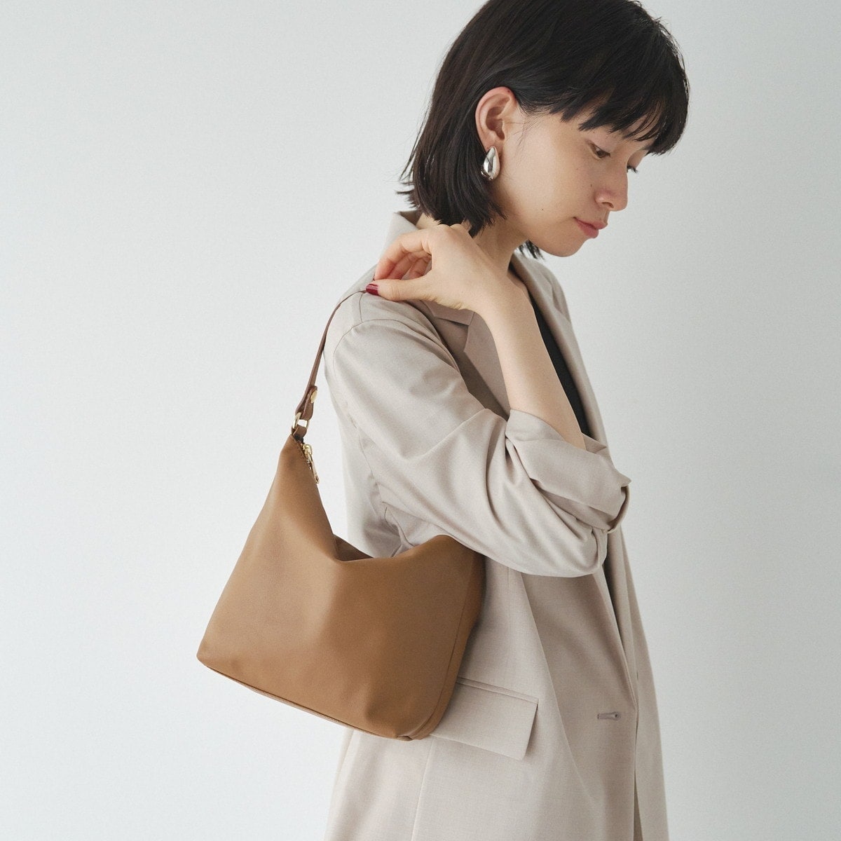 SNS人気商品】ソフトレザーシンプルショルダーバッグ (CE-1328