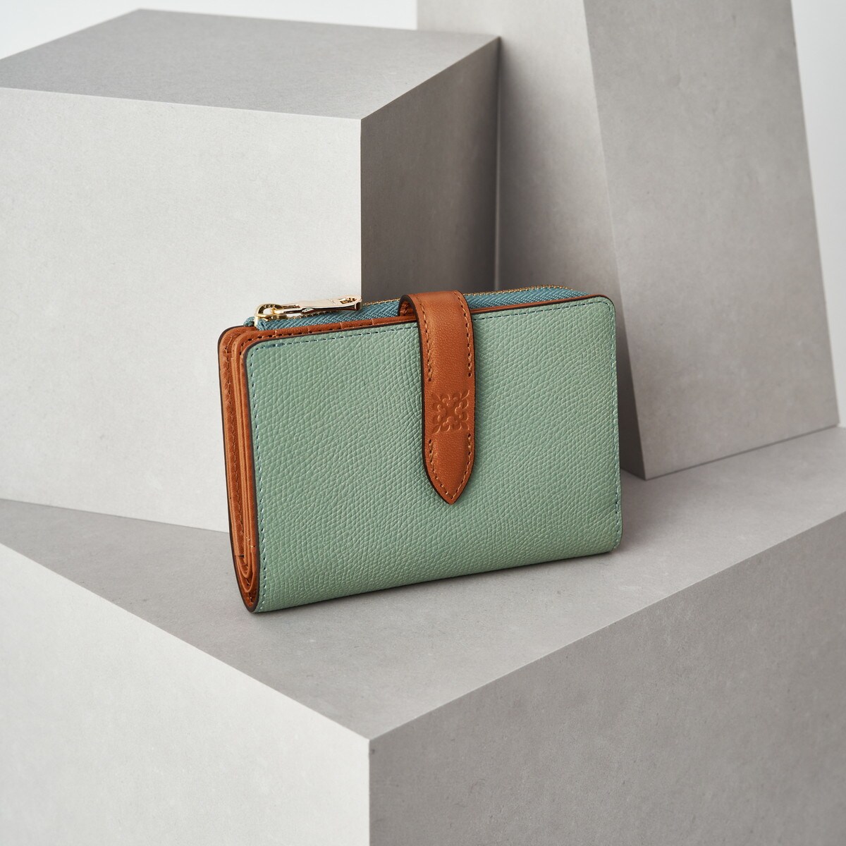 ラシット　レザーベルトミディアムウォレット 新シリーズ】新作レザーベルトウォレット♪ - russet(ラシット