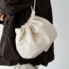 ラシット(russet)の【SNS人気商品】《chi企画》4way巾着ショルダーバッグ(CE-1454)