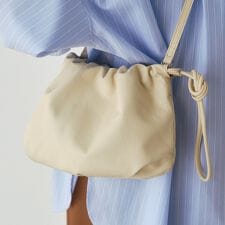 ラシット(russet)の【SNS人気商品】《chi企画》4way巾着ショルダーバッグ(CE-1454)