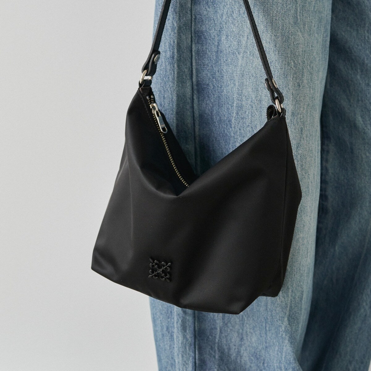 2025SS新作】チェーンミニショルダーバッグ［Black］(CE-1482