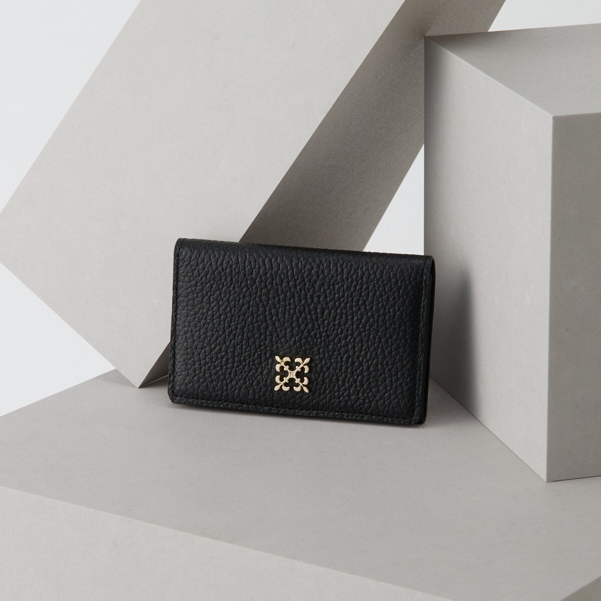 COACH バイフォルド カード ケース シグネチャー コーテッド キャンバス バイフォルド カード ケース シグネチャー コーテッド