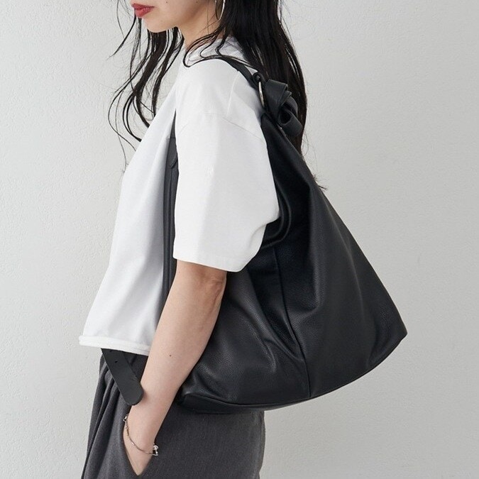 ショルダーバッグ・ポシェット MARRON BAG (SOFT BLACK) SNS人気商品】ソフトレザーシンプルショルダーバッグ (CE-1328