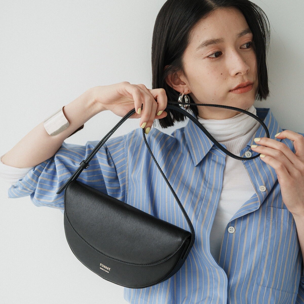 russet ハーフムーンバッグ　ブラック 人気》ハーフムーンワンショルダー、新色追加。 | russet