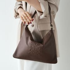 ラシット(russet)の＜本革・370g＞ソフトレザーショルダーバッグ（CE-1547）