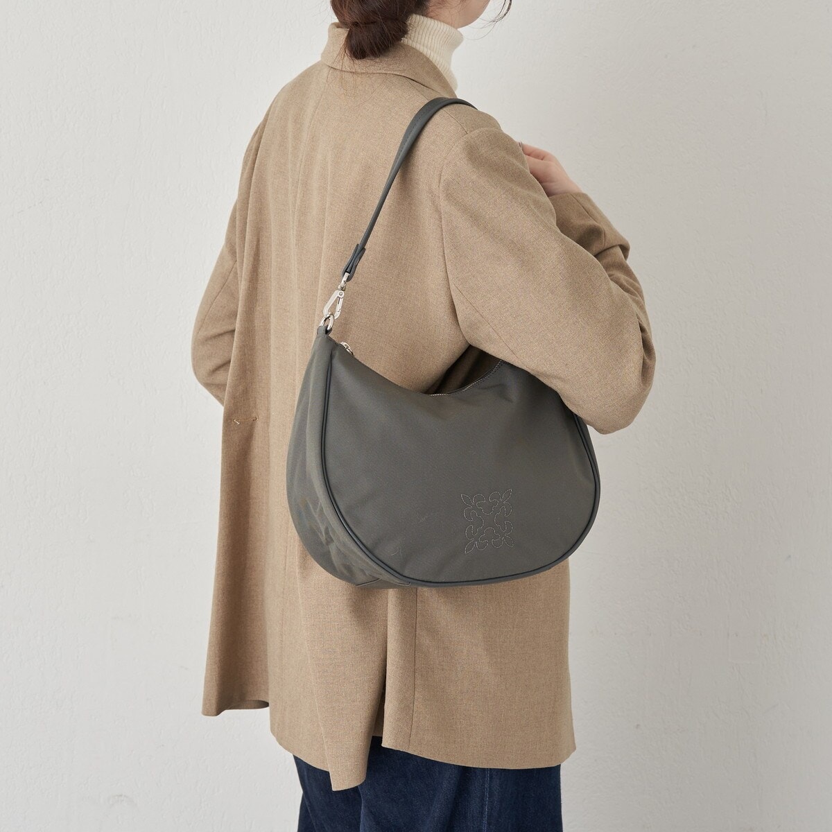 仕切りあり］クラウズナイロン 縦長2WAYショルダーバッグ(CE-1623