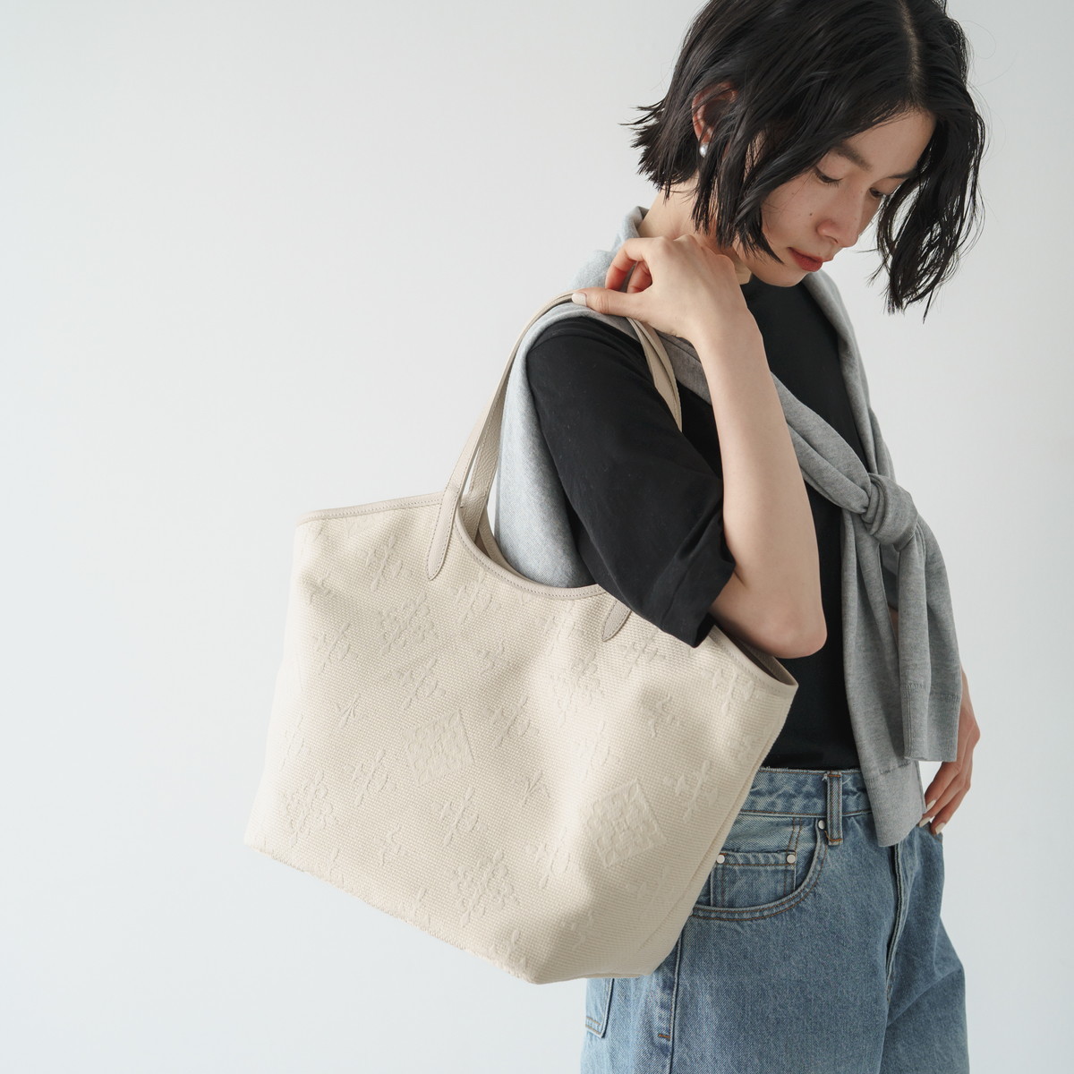 専用❗️美品ラシット・トートバッグ肩掛け 総柄 ナイロン×レザー ダークネイビー系 1円 □美品□ russet ラシット ナイロン×レザー 総柄 トート