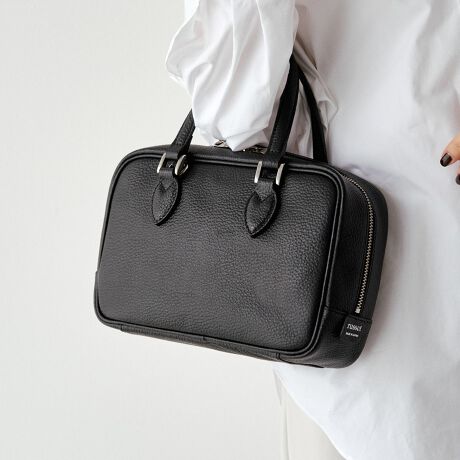 [^:RUZ1052223A0001]y2025AWzԂ肾ǗAƊZ~j{Xg㎿ȃVNU[ґɎgpA~j}ȃ{XgobOBT߂ȌƔtHAl̘Ȃ܂ɂ҂łByfUCzEʂ킬Ƃ[ȃVGbgEق̂ۂ݂̂tHŁA肵ȂۂɁEU[̎A~j}ȃJ[WJEO\ȃV_[xgtŁA2WAYdlELX^COɃ}b`AiŖÔȂfUCy|CgzEzX}zȂǁAKvȂ̂TCYE}`݌vŁAʋ΁EoɊE芴Ə_炩𗼗U[fށELX^COɃ}b`AiŖÔȂfUCEV_[t́AgȂƂɖڗȂzuɁgƌāAł܂肷ȂhȐ▭ȃoXŁÃX^C߂ĂiłBydlzEX[YɊJł_ut@Xi[E傫JJɂ̓TT}`tŁAוяoȂS̎dlEO|PbgFt@Xi[|Pbg~1E|PbgFI[v|Pbg~2At@Xi[|Pbg~1yfށz-f-{̋vgpBV{菝tÂ炭A悢_炩ň₷U[Bו͂ƁAȂ͂ƊꂢȃVGbgɁByJ[WJzEubNiBlackjEuEiBrownjEx[WiCreamBEjEO[WiGrayBeigejE{h[iBordeauxjyӎzE{vgpî߃V̂镔ALY镔ƁAɂĐ܂ꂽ̌̂Ȃł͂̌܂BEvv̕\͂Iт͂ł܂B\ߓVRfނł邱Ƃ̏エߒ悤肢܂BE܂G▀CɂFmւ̐Fڂ肪\܂B----------------------------------------------------Cɓo^߂Ă܂BEîCɓo^FJ[̍ēגʒmE݌ɐP_̒ʒmEZ[ʒm󂯎܂BEuĥCɓo^FV쏤iēׂȂǂ̃uh̏󂯎܂B