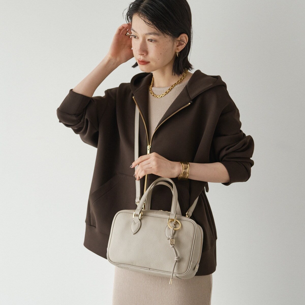 russet ボストンバッグ 　ルシット　底スパイク有　62✕41cm　オマケ付 russet(ラシット) ボストンバッグ美品 - ダークグレー×ダーク