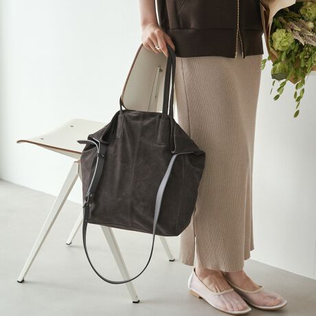 [^:RUZ1052221A0002]y2025AWzdɂAvCx[gɂBǂȃV[ɂƂȂށA~j}ŐꂽXG[hg[gBʂƂfUĆA킹镞I΂R[fBl[gɎRƗn݂܂B|łnhɉāA΂ߊ|łV_[xgt2WAYdlBוA󂯂Ƃɂ􂵂Ă܂Bʋ΂ɂ͌|ŃX}[gɁAx̓tɎ΂ߊ|ŁBς邾ŁAX^CO̕L܂B{vXG[hȂł͂̏_炩ȕ́AgтɎɓ݁AoNωŷ݂ЂƂɁBɂ肰Ȃ㎿ꂽɂ߂łBy|CgzEA4TCYcǂłAʋ΂ɂS̎[́E{vȂ430gƌyʂŁA₷dオE炩ȑfނƂƂtHŁAȂꂽۂɁE͌ѕRdlB΂Ɏg΍̂ו[\ydlzEt̃nhƁA΂ߊ|xĝQWAYE|PbgFt@Xi[|Pbg~1AI[v|Pbg~2EO|PbgFt@Xi[|Pbg~1yӎzEn̓ACňߗޓɐFڂ肷\܂BEԂł̖CAJȂǔGꂽԂł͓ɒӂKvłBJȂǂŔGꂽꍇ́Azŏo邾ĉB݂JřɂȂ܂BENёfނ̂߁AzR≘ꂪ₷_ɒӂKvł₷̂ŁAXG[hp̖hXv[ŎOɖh~邱Ƃgp͒JȃubVOKvłBmade in Japan---------------------------Cɓo^߂Ă܂EîCɓo^FJ[̍ēגʒmE݌ɐP_̒ʒmEZ[ʒm󂯎܂BEuĥCɓo^FV쏤iēׂȂǂ̃uh̏󂯎܂B