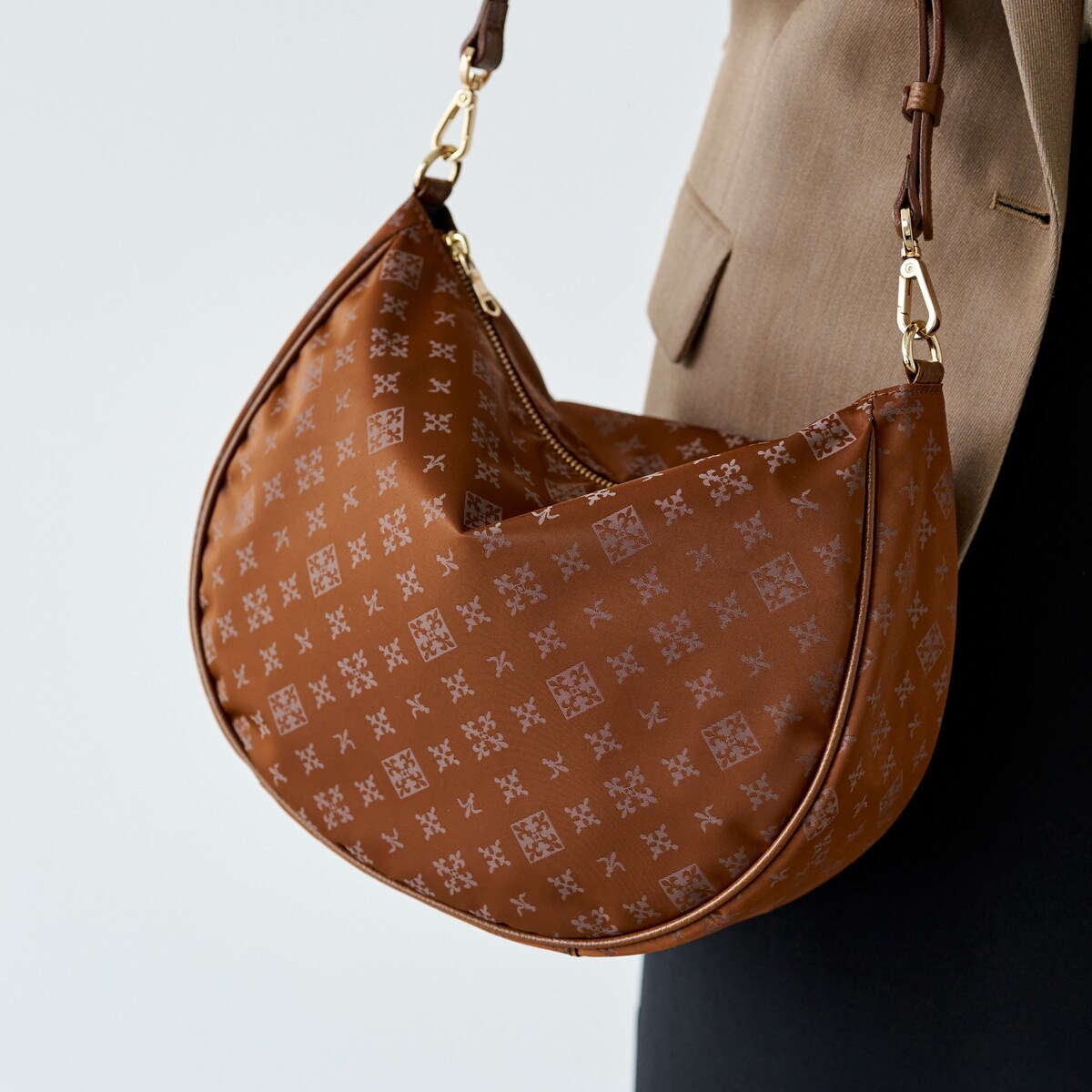 【極美品】russetラシット2wayショルダーバッグ ナイロンジャガード russet｜ナイロンジャガード2WAYショルダーバッグ | Rakuten Fashion