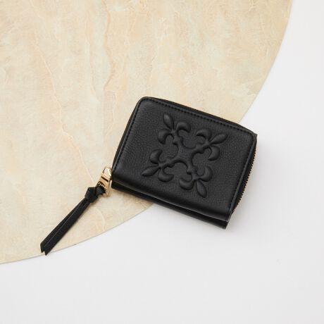 [^:RUZ1052281A0007]y2025AWzmÕG{XۓIȁARpNgTCY̎O܂EHbgB̂Ђɂ܂TCYȂADEJ[hEK[ł@\̍͂łBEht@Xi[̏K͑傫JĒ₷AoX[YBt@Xi[ɂ̓U[̃O̗pAJ₷fUC̃ANZgɂƂtHɁAg₷lߍ񂾃ACełBPOINTE݊̂郂mOG{XE炩㎿ȃU[gpEK͑傫JĒ₷EXibv{^ŊJ₷ADJ[h̎oX[YdlD~1J[h|Pbg~4K~1t[|Pbg~2J[\LEubNiBlackjEO[WiGrayBeigejyӎzE{vgpî߃V̂镔ALY镔ƁAɂĐ܂ꂽ̌̂Ȃł͂̌܂BEvv̕\͂Iт͂ł܂B\ߓVRfނł邱Ƃ̏エߒ悤肢܂BE܂G▀CɂFmւ̐Fڂ肪\܂B----------------------------------------------------Cɓo^߂Ă܂BEîCɓo^FJ[̍ēגʒmE݌ɐP_̒ʒmEZ[ʒm󂯎܂BEuĥCɓo^FV쏤iēׂȂǂ̃uh̏󂯎܂B