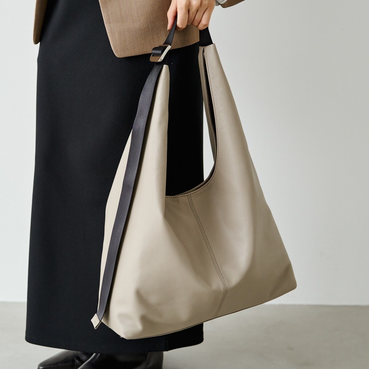 ラシット（russet）/レザーホーボーバッグ L(CE−1654) レザーホーボーバッグ L(CE-1654) | ラシット(russet) | マルイウェブ