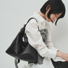 ラシット(russet)のレザーホーボーバッグ M(CE-1658)