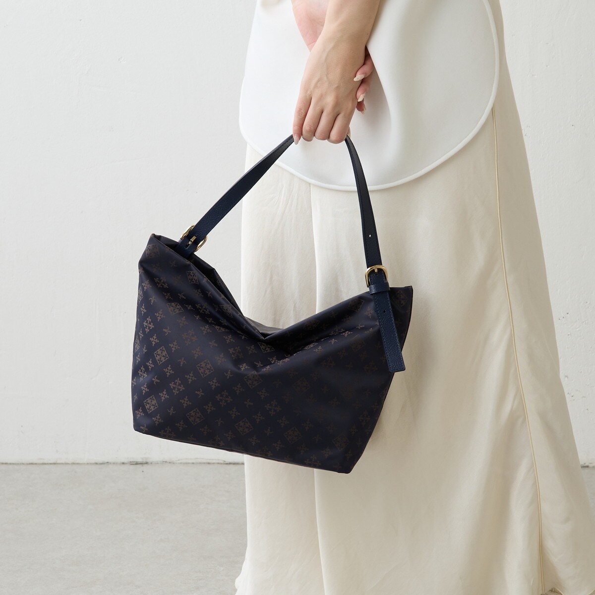 未使用美品】ラシット トートバッグ 未使用・美品 russet ラシット