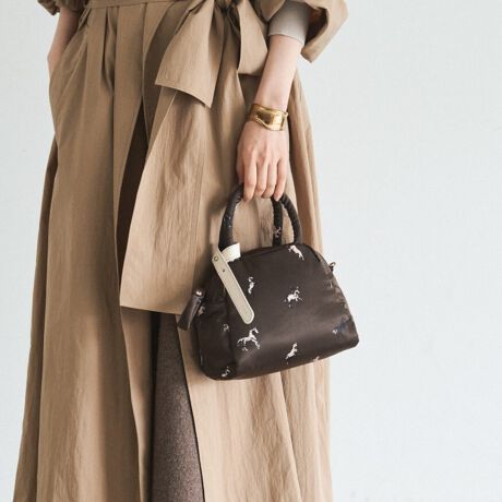 [^:RUZ1061122A0001]lC̃z[Xvg肰ȂU΂߂ꂽuWOODLANDERvV[YAV\ōēoBiȉNEYiCy₩ȎdオŁAyƑl炵̗y߂~jg[głBRpNgȂKvȂ̂܂Aig炨o܂Ŗ\Ɋ􂵂܂ByfUCzNEYiĈقǂ悢򂪁Az[XvgiɈĂfUCB{̂̊ۂ݂ттtH炩ȈۂYAnht@Xi[ɂ̊ADVGbgɎdグĂ܂BzCgñU[p[cANZgƂĎAJ[ł邢|CgfoXɁBy|CgzEyʑfނA₷fC[Ɏg₷~jTCYEtxgŎ΂ߊ|łĝŁA̓̃X^Cɏ_ɑΉEzFɃzCg̃U[p[cfAiƗVѐS𗼗E}`10cmARpNgȌڈȏ̎[͂ŁAzEX}zEނ܂ydlzEJFt@Xi[EOF}Olbg|Pbg~1EFI[v|Pbg~1At@Xi[|Pbg~1EJ[FVo[yfށzuhIWĩNEYiĆA[݂̂锭FƏiȉ́ByvŝɂDAfC[ɂꂢ߂ɂ}b`܂BVvȑɎ邾ŁAقǂ悢vXByJ[zElCr[iHorse/NVjc[݂̂lCr[Ƀz[Xvgf闎zFBmIŏiȕ͋CŁALV[ɂȂ݂܂BEubNiHorse/BKjc炩ȃuEx[XɁAz[XvgRɗnމ₩ȃJ[B悢݂AG߂킸g₷ۂłBEuEiHorse/BRjc[݂̂ubNz[X߁AsIŃ_ȈۂɁBzCg̃U[p[cyYAX^CbVɎĂJ[łBMade in Japan----------------------------------------------------Cɓo^߂Ă܂BEîCɓo^FJ[̍ēגʒmE݌ɐP_̒ʒmEZ[ʒm󂯎܂BEuĥCɓo^FV쏤iēׂȂǂ̃uh̏󂯎܂B