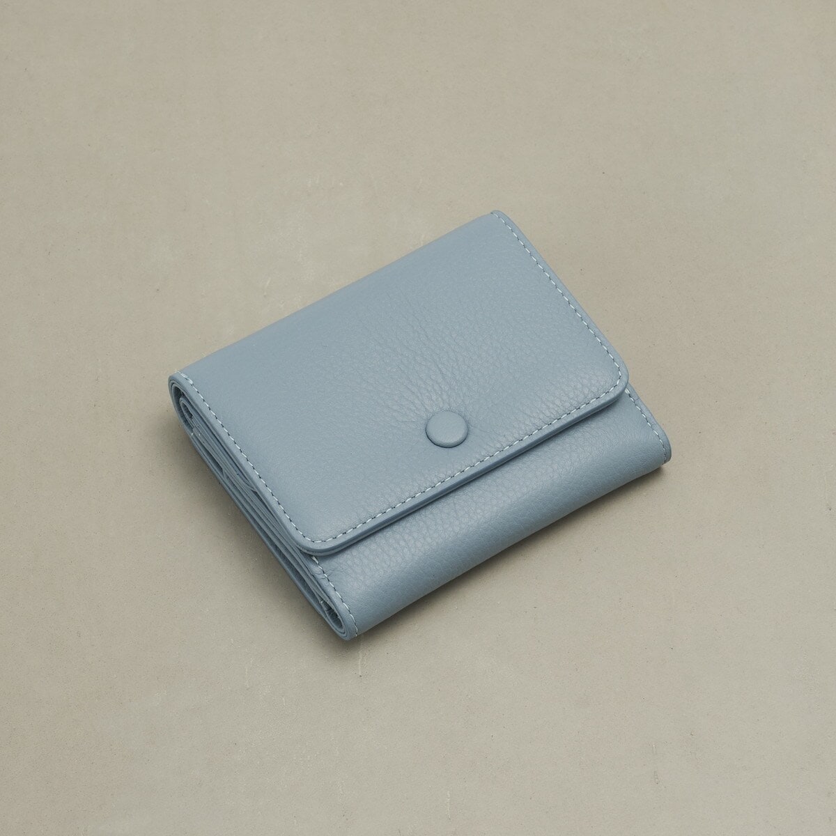 ラシット(russet) 二つ折り財布・三つ折り財布 の一覧 | マルイウェブ