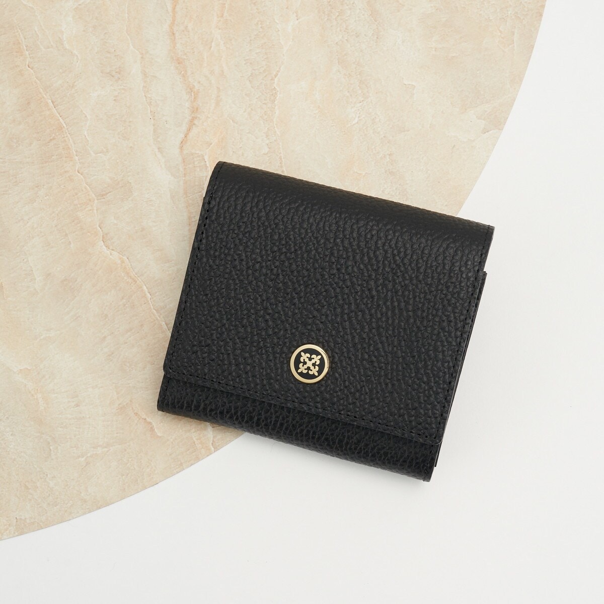 ラシット(russet) 二つ折り財布・三つ折り財布 の一覧 | マルイウェブ