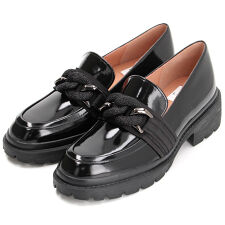 ランバン オン ブルー(LANVIN en Bleu)のチェーンモチーフタンクソールローファー