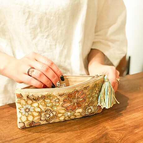 [^:M42-0861]El̎ɂׂ₩ȃr[YhJӂ񂾂Ɏ{ꂽ^Cṽ|[`łByP[XAȂǂɂg܂B