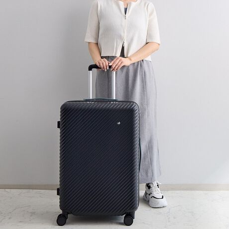 [^:05514]̗X^CɊY@\ƁAHaNT炵{̃J[fUCvXX[cP[XV[YAuRRgvBfUCƋ@\̂ЂƂЂƂɗƑfGɁAƉKɂȂACfAl܂Ă܂Bʎ[ł2dl̃X^_[h^CvB58L^Cv3`5x̗soɂ߂ȃTCYłBʁ^2^CvʂɎ[ł2^Cv̓dlB[Xy[XāAו₨yYd₷̂ŉƑƂ̃VFAɂg₷I|Pbgg郁bV|PbgA̎[ɕ֗ȃ}`̃|PbgzuBd؂ShJ̒d؂肪tĂ̂ŁA`zeȂǂŊJĂgSłBLX^[Xgbp[dԂł̈ړȂǂŁA𗣂Ă]Ȃ֗ȃLX^[Xgbp[tB茳Ƀ{^zuĂ̂ŁA܂Ƀ^b`ő삪\łB~jobO֗ȃ~jobOtBƂhNz_[ƂāA肪ӂ肪ȈړɃX[cP[X̃nhɎtAOė̃~jobOƂĂg܂B񐫂ɗDAeՂɕ]\ȑoփLX^[Bg⎝ɍ킹4K\ȃvhCunhBJM̎sv3̃_CTSbNBfUC&J[HaNT炵uȂ݂Ȃ݂ȂȂ߃uv̗pBȃjAXJ[̃{fBƃnh̃oCJ[fUCɃVo[̃^p[cANZgłB\ʂ͏ڗɂ}bgȎłB͖{̃J[ƂɈقȂfUC̋H{vgngpB点BȅƖ̊֌WɂAۂFقȂČꍇ܂B܂AĂ郂j^[̊ɂĂۂ̐FƑقȂꍇ܂B\ȂdlύXꍇ܂̂ł܂B