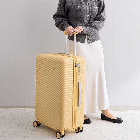 [^:05514]̗X^CɊY@\ƁAHaNT炵{̃J[fUCvXX[cP[XV[YAuRRgvBfUCƋ@\̂ЂƂЂƂɗƑfGɁAƉKɂȂACfAl܂Ă܂Bʎ[ł2dl̃X^_[h^CvB58L^Cv3`5x̗soɂ߂ȃTCYłBʁ^2^CvʂɎ[ł2^Cv̓dlB[Xy[XāAו₨yYd₷̂ŉƑƂ̃VFAɂg₷I|Pbgg郁bV|PbgA̎[ɕ֗ȃ}`̃|PbgzuBd؂ShJ̒d؂肪tĂ̂ŁA`zeȂǂŊJĂgSłBLX^[Xgbp[dԂł̈ړȂǂŁA𗣂Ă]Ȃ֗ȃLX^[Xgbp[tB茳Ƀ{^zuĂ̂ŁA܂Ƀ^b`ő삪\łB~jobO֗ȃ~jobOtBƂhNz_[ƂāA肪ӂ肪ȈړɃX[cP[X̃nhɎtAOė̃~jobOƂĂg܂B񐫂ɗDAeՂɕ]\ȑoփLX^[Bg⎝ɍ킹4K\ȃvhCunhBJM̎sv3̃_CTSbNBfUC&J[HaNT炵uȂ݂Ȃ݂ȂȂ߃uv̗pBȃjAXJ[̃{fBƃnh̃oCJ[fUCɃVo[̃^p[cANZgłB\ʂ͏ڗɂ}bgȎłB͖{̃J[ƂɈقȂfUC̋H{vgngpB点BȅƖ̊֌WɂAۂFقȂČꍇ܂B܂AĂ郂j^[̊ɂĂۂ̐FƑقȂꍇ܂B\ȂdlύXꍇ܂̂ł܂B