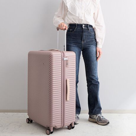 [^:05516]̗X^CɊY@\ƁAHaNT炵{̃J[fUCvXX[cP[XV[YAuRRgvBfUCƋ@\̂ЂƂЂƂɗƑfGɁAƉKɂȂACfAl܂Ă܂Bʎ[ł2dl̃X^_[h^CvBeʂ97L^Cv7`10x̗soɂ߂ȃTCYłBʁ^2^CvʂɎ[ł2^Cv̓dlB[Xy[XāAו₨yYd₷̂ŉƑƂ̃VFAɂg₷I|Pbgg郁bV|PbgA̎[ɕ֗ȃ}`̃|PbgzuBd؂ShJ̒d؂肪tĂ̂ŁA`zeȂǂŊJĂgSłBLX^[Xgbp[dԂł̈ړȂǂŁA𗣂Ă]Ȃ֗ȃLX^[Xgbp[tB茳Ƀ{^zuĂ̂ŁA܂Ƀ^b`ő삪\łB~jobO֗ȃ~jobOtBƂhNz_[ƂāA肪ӂ肪ȈړɃX[cP[X̃nhɎtAOė̃~jobOƂĂg܂B񐫂ɗDAeՂɕ]\ȑoփLX^[Bg⎝ɍ킹4K\ȃvhCunhBJM̎sv3̃_CTSbNBfUC&J[HaNT炵uȂ݂Ȃ݂ȂȂ߃uv̗pBȃjAXJ[̃{fBƃnh̃oCJ[fUCɃVo[̃^p[cANZgłB\ʂ͏ڗɂ}bgȎłB͖{̃J[ƂɈقȂfUC̋H{vgngpB点BȅƖ̊֌WɂAۂFقȂČꍇ܂B܂AĂ郂j^[̊ɂĂۂ̐FƑقȂꍇ܂B\ȂdlύXꍇ܂̂ł܂B