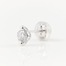 PT950カナディアンダイヤモンドピアス Dカラー 0.20ctUP×2