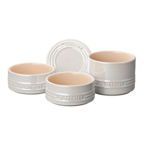 [^:RAMEKINSET]STCY2LTCY1̃J̃ZbgB̎蕪MƂĂAeB[^CɃVK[⃌YďoĂAƂĂg܂BX^bLOôŁA[֗łB